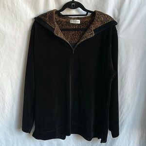 Jones New York Sport black ribbed velour-feel cougar-accented pullover hoodie